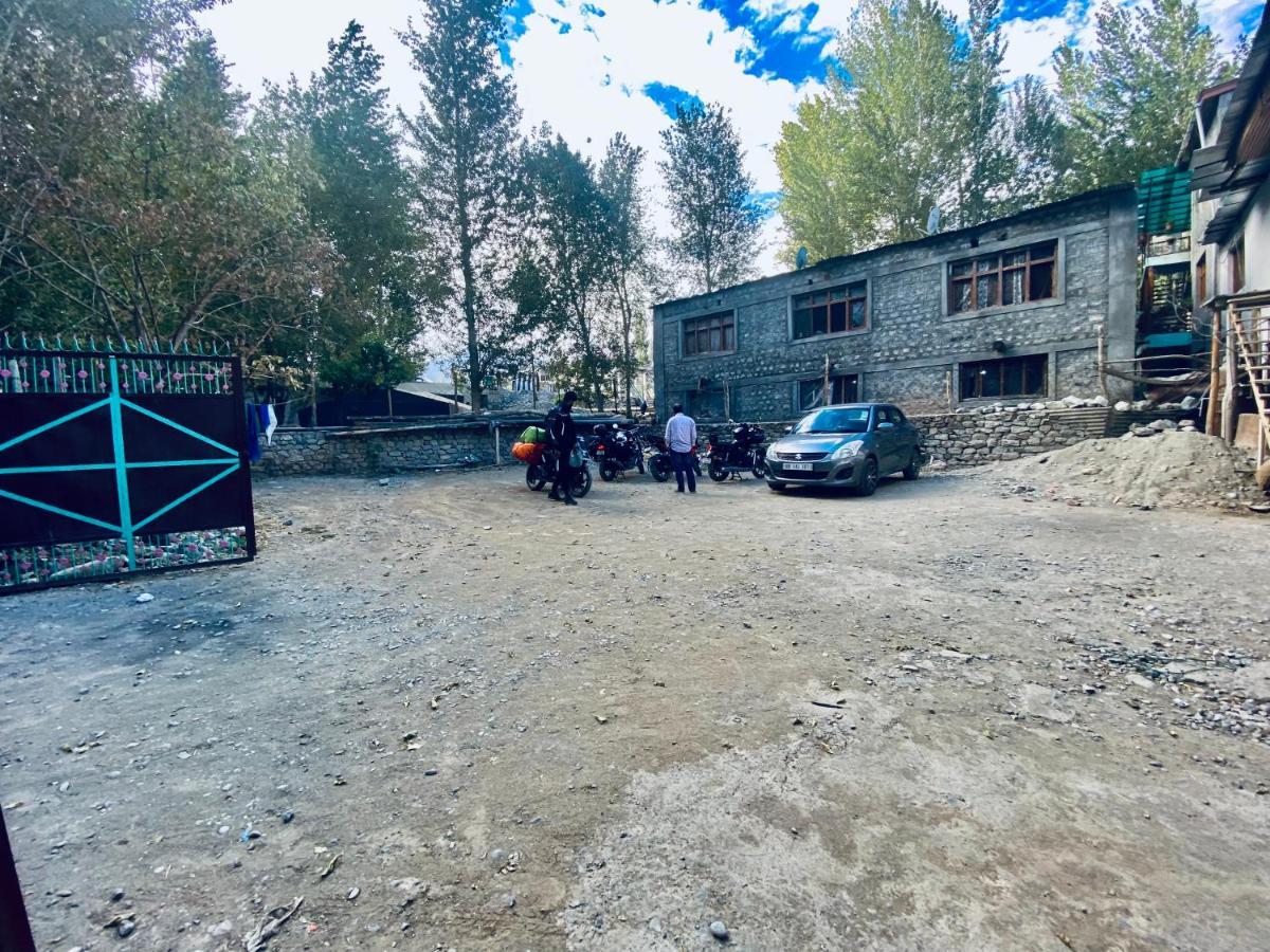 Hotel Border View Kargil Eksteriør bilde