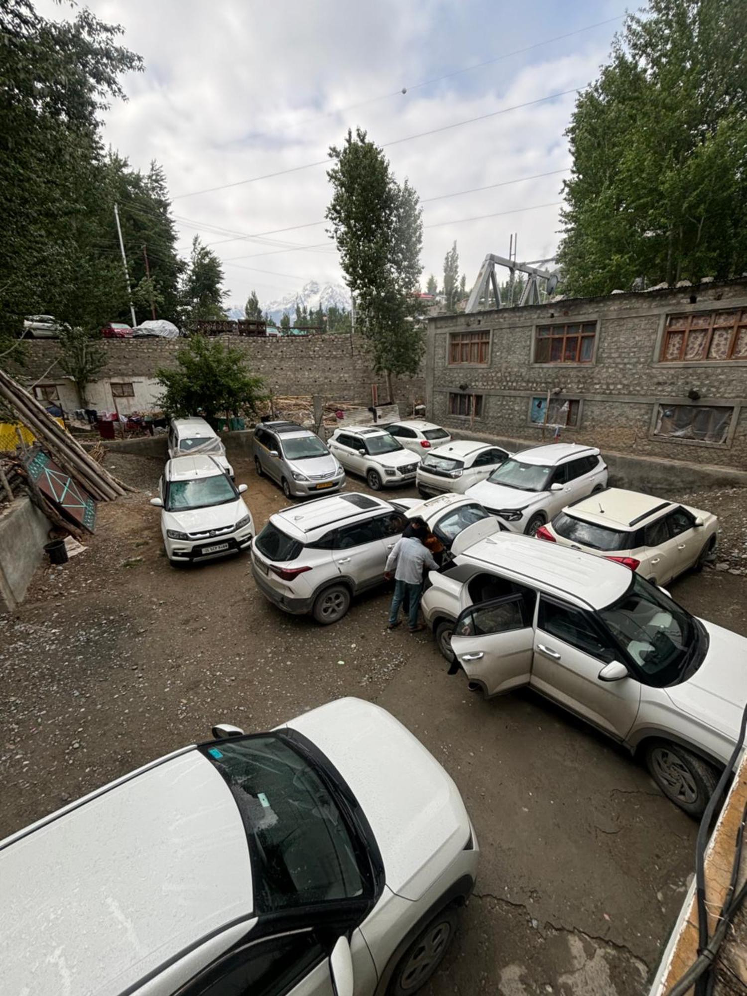 Hotel Border View Kargil Eksteriør bilde